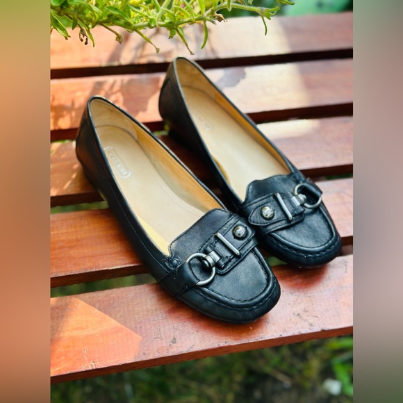 Coach Turn Lock Accented Genuine Leather Loafers SZ US 7B - Picture 2 of 14
